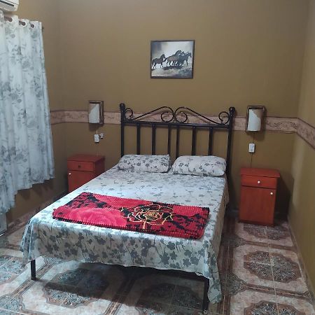 Hostel Guazu Puerto Iguazu Luaran gambar